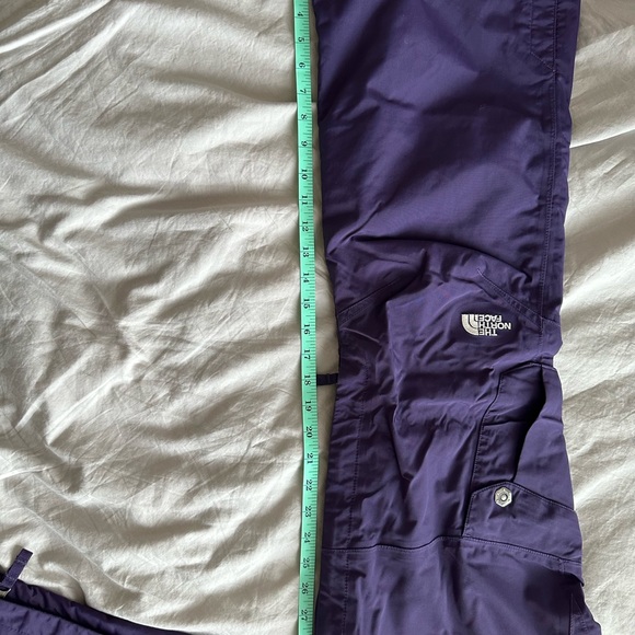 North Face size medium ski pants - Picture 5 of 9